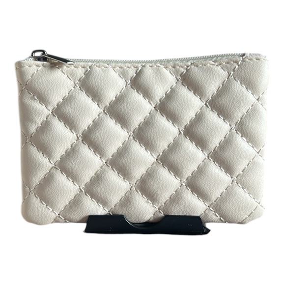 Sling Bag Beige, Quilted Faux Leather Coin Purse, Rhinestone Heart Keychain Set - Picture 5 of 15